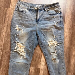 Judy Blue distressed capris size 18w